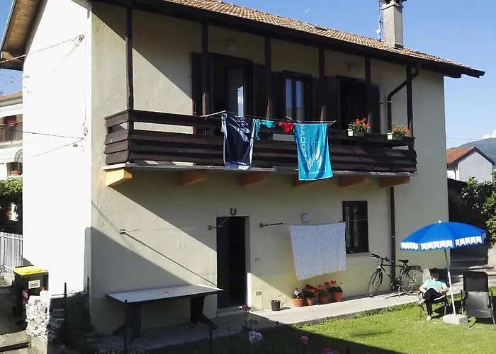 Casa Bellavista - Lake Maggiore View And Garden 펜션 *