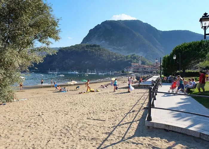 펜션 Casa Bellavista - Lake Maggiore View And Garden 바메노