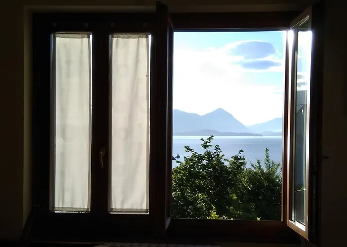 Casa Bellavista - Lake Maggiore View And Garden 펜션 바메노